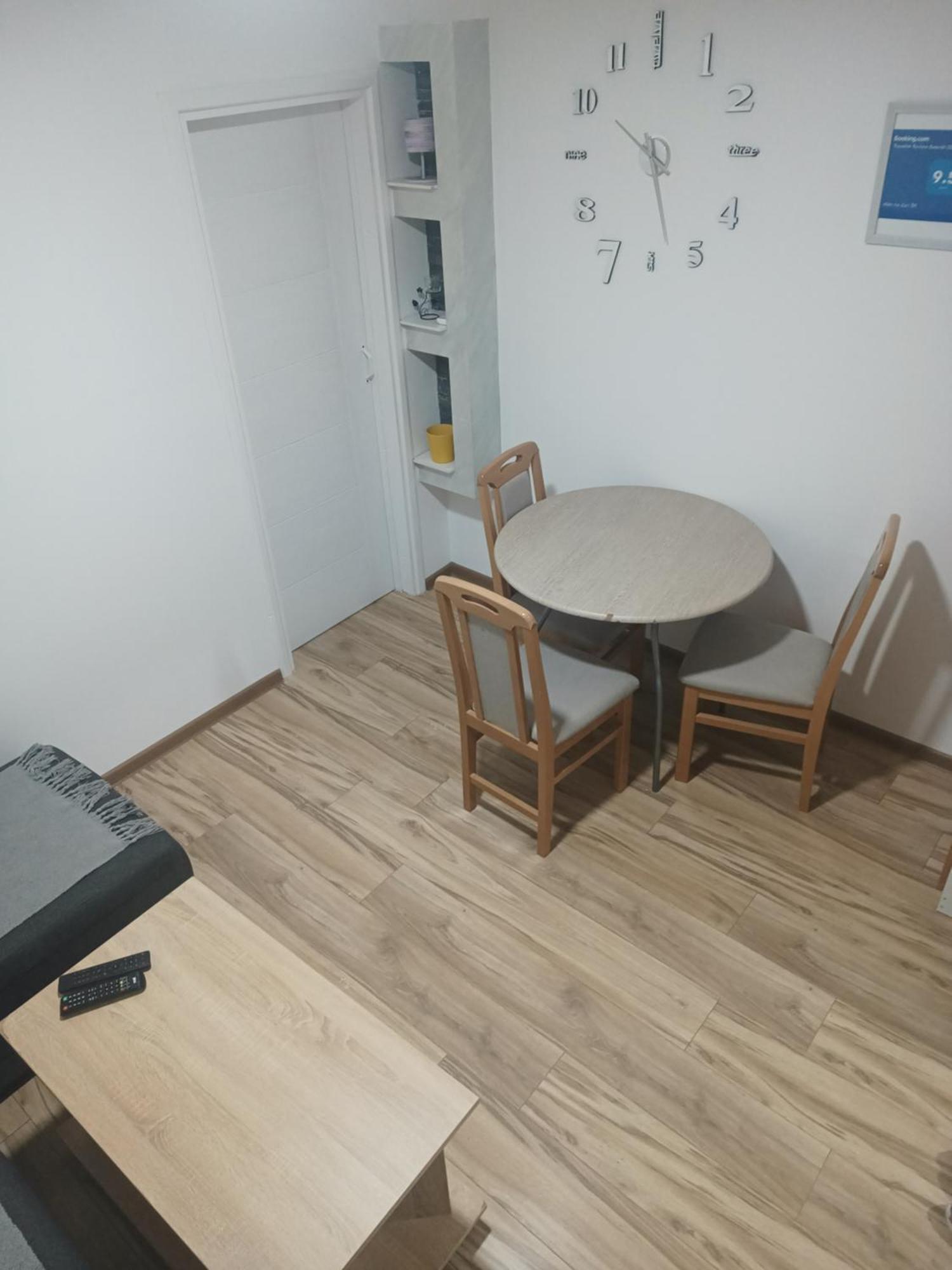 Stan Na Dan Im Apartment Uzice Room photo